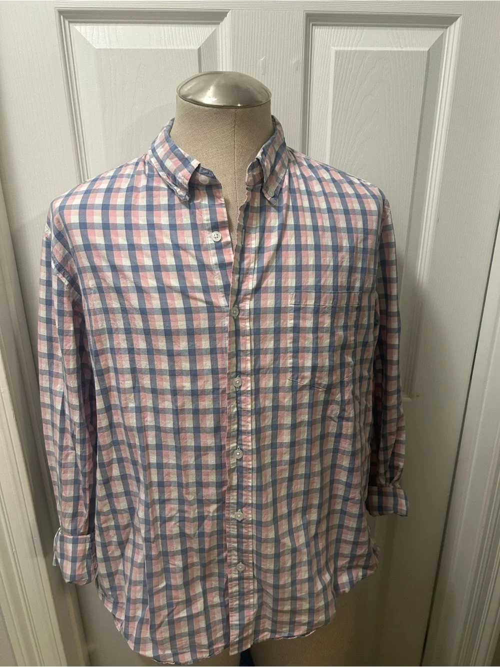 J.Crew Men's XL Pink and Blue Plaid Button Up Shirt, 100% Cotton Long-sleeve